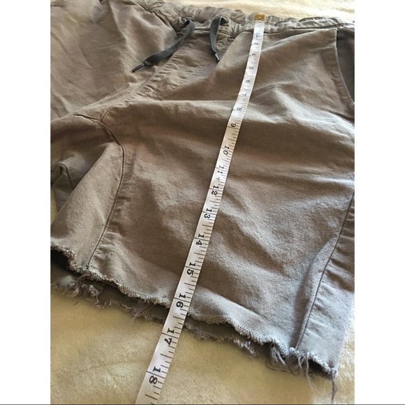 Bullhead jogger cutoffs - Picture 2 of 5